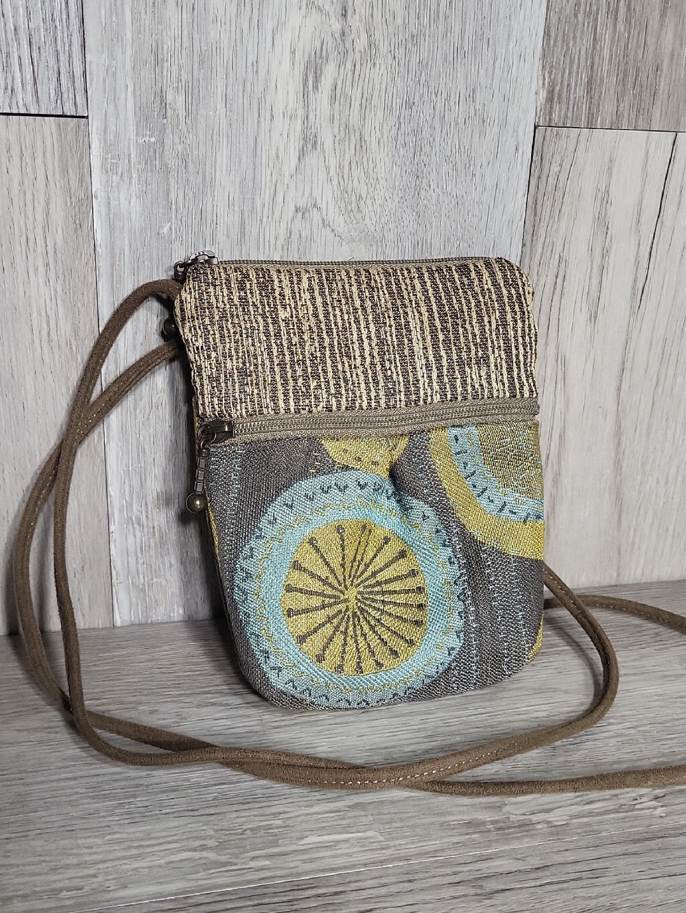 Maruca Handmade Boulder CO Crossbody Bag Boho Jacquard Tapestry Circle Print